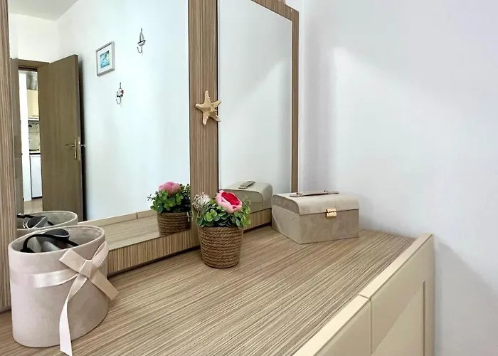 Bratanov Sunny Plaza * Σάνι Μπιτς