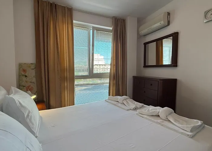 Bratanov Sunny Plaza Σάνι Μπιτς