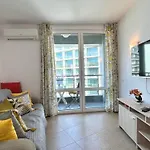 Bratanov Sunny Plaza Lejlighed