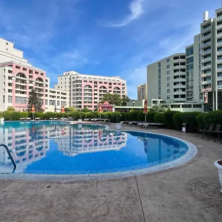 Bratanov Sunny Plaza Lejlighed