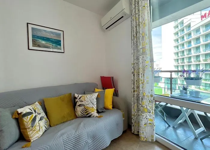 Bratanov Sunny Plaza 阳光海滩