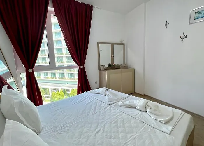 Bratanov Sunny Plaza